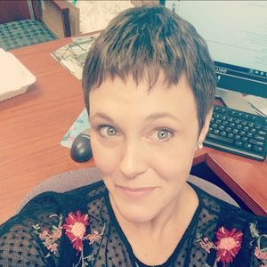 Meet your Posher, Dana